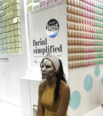 Facial Simplified Models Wearing Masks