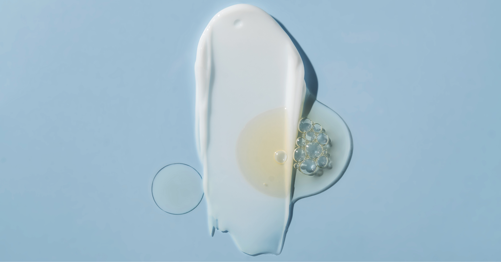 Premium cosmetic formulation visual representing performance-driven personal care ingredient demand and formulation innovation in Colombia.